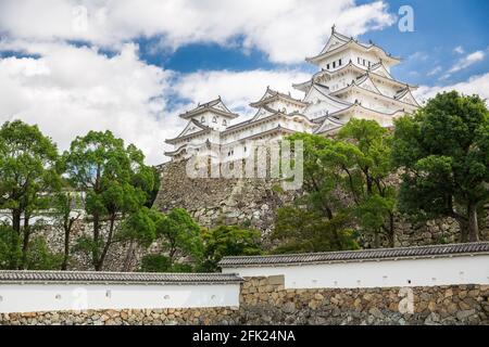 Himeji Castle, Himeji-jo auch bekannt als White Heron Castle, Shirasagijo, ist eine japanische Burg auf einem Hügel in der Stadt Himeji, Präfektur Hyogo, Japan Stockfoto