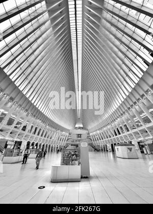 Innenansicht des Oculus im World Trade Center in Manhattan, NYC, entworfen von Santiago Calatrava Stockfoto