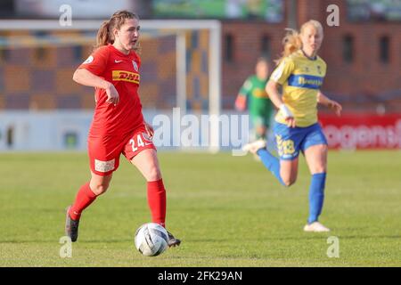 Brondby, Dänemark 21. April 2021. Anna Karlsson (24) vom FC Nordsjaelland beim Gjensidige Kvindeliga-Spiel zwischen Brondby IF und FC Nordsjaelland im Brondby Stadion in Brondby, Dänemark. (Bildnachweis: Gonzales Photo - Rune Mathiesen). Stockfoto