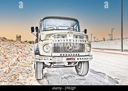 Vintage Mercedes-Benz Wassertanker - Aussichten Stockfoto