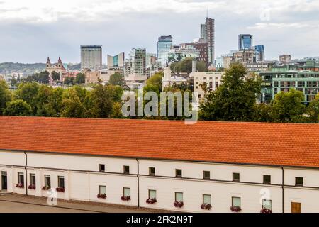 Skyline der Nachbarschaft von Snipiskes in Vilnius, Litauen Stockfoto