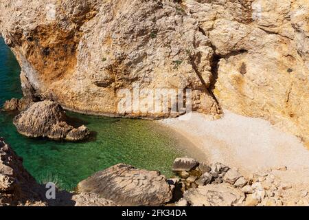 Blick auf den Strand Stara Baska im Sommer, Insel Krk Stockfoto