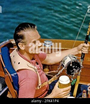 DOUGLAS FAIRBANKS Jr (1909-2000) amerikanischer Filmschauspieler und Produzent über 1965 Stockfoto