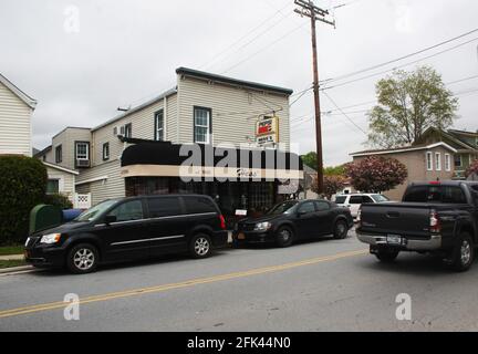 PORT JERVIS, NY, USA - 26. Mai 2019: Hess Store Local Deli and Convenience Store in Port Jervis New York. Upstate Kleinstadt lokalen Unternehmen Stockfoto