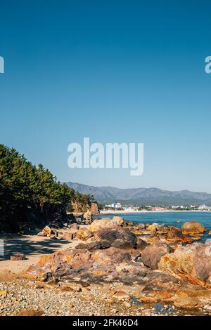 Blick auf den Strand vom Igari Anchor Observatory in Pohang, Korea Stockfoto