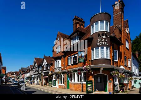 England, Hampshire, New Forest, Lyndhurst, Street Scene *** Lokale Bildunterschrift *** Großbritannien, Großbritannien, England, Englisch, Großbritannien, Hampshire, Lyndhurst, New F. Stockfoto