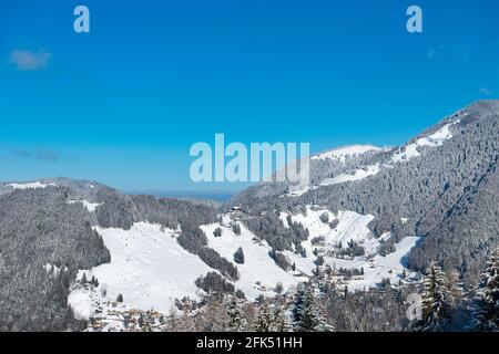 Schweiz, Waadt, Waadt, hiver, Winter, neige, Schnee, Snow, Les Avants, Sonloup, montagnes, Berge, Berge, Maisons, Häuser, Häuser, Chalet *** Lo Stockfoto