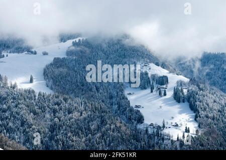 Schweiz, Waadt, Waadt, hiver, Winter, neige, Schnee, Snow, Les Avants, montagnes, Berge, Berge, Chalets Chalet *** Ortsüberschrift *** Swit Stockfoto