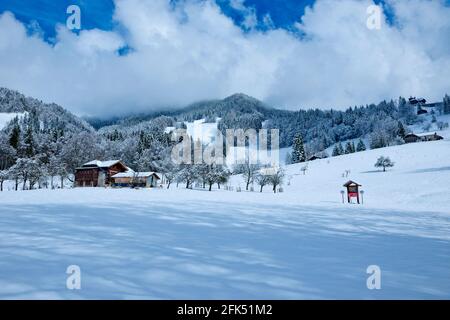 Schweiz, Waadt, Waadt, hiver, Winter, neige, Schnee, Souloup, Vallon de Villard, montagnes, Berge, Berge, Maisons, Häuser, Häuser *** Loc Stockfoto