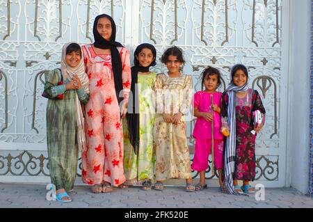 Westasien, Arabische Halbinsel, Sultanat Oman, Khasab, Musandam, Lokale Kinder Stockfoto