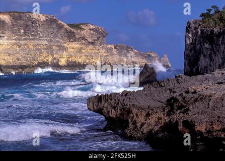 Rocks at Coast at Porte d'Enfer, Guadeloupe, Karibik Stockfoto