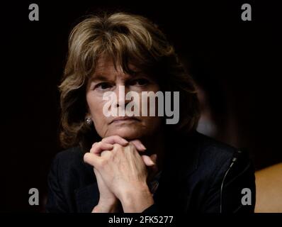 WASHINGTON, DC - 28. APRIL: Senatorin Lisa Murkowski (R-AK) während der Anhörung des Senats-Unterausschusses für die Mittelzuweisung für Handel, Justiz, Wissenschaft und verwandte Agenturen, um die vorgeschlagenen Haushaltsschätzungen und die Rechtfertigung für das Geschäftsjahr 2022 für das Büro des US-Handelsbeauftragten in Washington, DC zu prüfen. Foto von Bill O'Leary/Pool/ABACAPRESS.COM Stockfoto