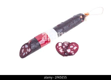 Köstliche Salami-Stick mit Pferdefleisch. Isoliert auf weißem Hintergrund. Stockfoto