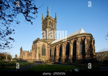 Wolverhampton Stadt, in den West Midlands Grade I aufgeführt St. Peter's Collegiate Church Stockfoto