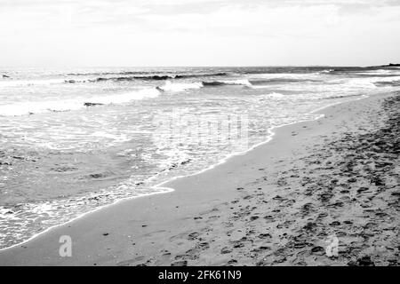 Schöne Aussicht am Morgen in Arenales del Sol Strand, Alicante, Südspanien Stockfoto