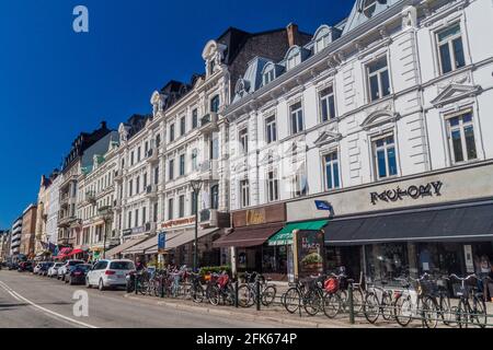 MALMÖ, SCHWEDEN - 27. AUGUST 2016: Alte Gebäude am Gustav Adolfs Torg Platz in Malmö, Schweden. Stockfoto