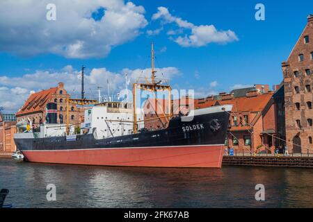 DANZIG, POLEN - 2. SEPTEMBER 2016: SS Soldek Schiff auf dem Motlawa Fluss in Danzig, Polen. Sie war das erste Schiff, das nach dem Zweiten Weltkrieg in Polen gebaut wurde Stockfoto