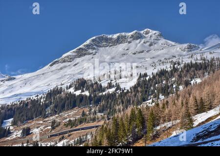 Winter, Frühling, Schnee, Tiefschnee, verneit, Zugeschneit, Schneehöhe, Felbertauern, Nationalpark, hohe Tauern, Matreier Tauernhaus, Zaun, Holzzau Stockfoto