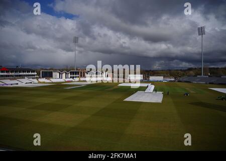 Chester le Street, England, 29. April 2021. Das Spiel verzögert sich aufgrund des Regens am ersten Tag des County Championship-Spiels zwischen Durham CCC und Warwickshire CCC am Riverside Ground. Quelle: Colin Edwards/Alamy Live News. Stockfoto