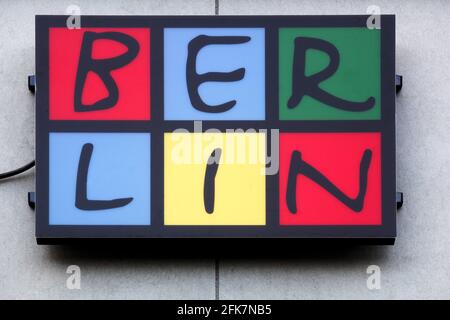 Berlin, Deutschland - 12. Juli 2020: Berliner Schild an einer Wand Stockfoto