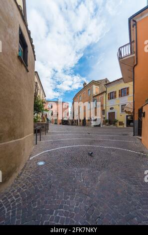 Sant'Oreste (Italien) - EINE Stadt in der Provinz Rom, Latium, auf dem Monte Soratte, mit dem historischen Militärgallerienbunker, aus dem Zweiten Weltkrieg Stockfoto