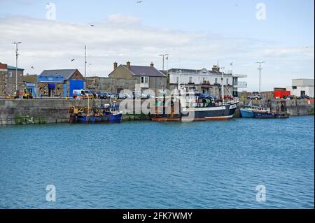 Fischerboote dockten im Hafen von Howth, Dublin, Irland Stockfoto