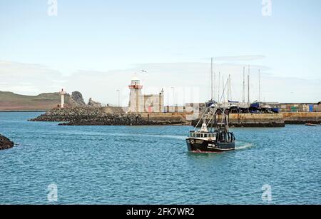 Fischerboote dockten im Hafen von Howth, Dublin, Irland Stockfoto