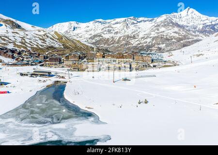 Val Isere, Skigebiet liegt im Tal der Schneealpen Stockfoto