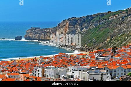 Luftaufnahme der Stadt Nazaré, Portugal Stockfoto