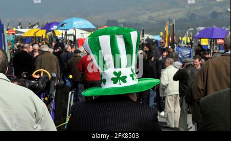 CHELTENHAM FESTIVAL 2011. 1st Tag 15/3/2011. BILD DAVID ASHDOWN Stockfoto