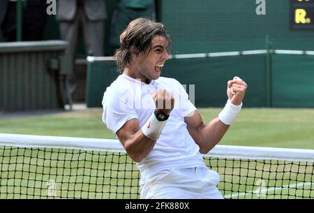 WIMBLEDON 2010. 9th Tage. 2/7/2010. HERREN FINALE. RAFEAL NADEL V TOMAS BERDYCH. BILD DAVID ASHDOWN Stockfoto