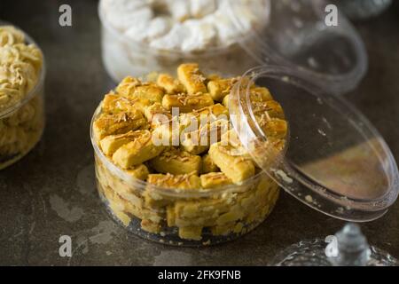 Kue lebaran, verschiedene indonesische Spezialkekse für Idul Fitri Stockfoto