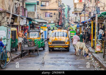 KALKUTTA, INDIEN - 30. OKTOBER 2015: Blick auf das Straßenleben in Kalkutta Kalkutta, Indien Stockfoto