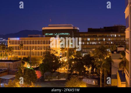 Blick auf die Skyline der Innenstadt von San Bernardino, Kalifornien, USA. Stockfoto