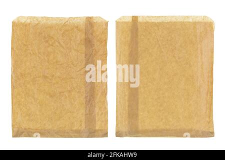 Nahaufnahme von faltig dünnen braunen Lebensmittelpapierbeutel, leere Vorder- und Rückseite isoliert auf weißem Hintergrund Stockfoto