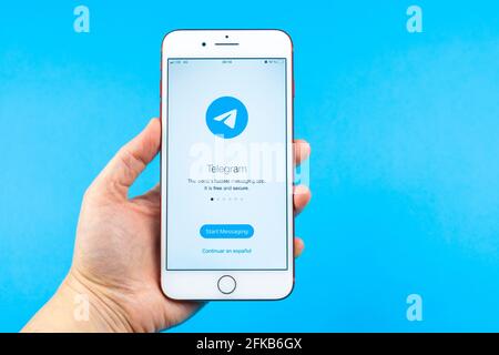 Spanien. 30,04,2021. Telegramm-Anwendungssymbol auf dem Apple iPhone 7-Bildschirm in Nahaufnahme. Telegramm-App-Symbol. Telegram ist ein Online-Social-Media-Netzwerk. Sozial Stockfoto