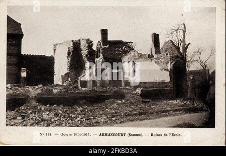 DIE RUINEN DER ARMANCOURT SCHULE 80-SOMME Region: Hauts-de-France (ehemals Picardie) 1914-1915 Vintage Postkarte Stockfoto