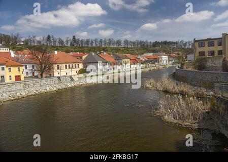 Trebic, eine kleine Stadt in der Region Vysocina, die in die UNESCO-Liste des Weltkulturerbes aufgenommen wurde. Jüdisches Viertel der Stadt Trebic, Tschechische Republik, 28. April 2021 sind r Stockfoto