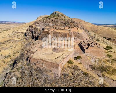 Luftaufnahme der archäologischen Stätte von La Quemada (Chicomoztoc), Zacatecas, Mexiko, Nordamerika Stockfoto