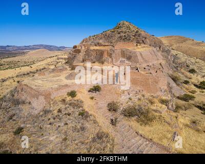 Luftaufnahme der archäologischen Stätte von La Quemada (Chicomoztoc), Zacatecas, Mexiko, Nordamerika Stockfoto