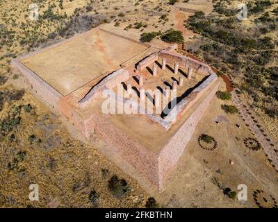 Luftaufnahme der archäologischen Stätte von La Quemada (Chicomoztoc), Zacatecas, Mexiko, Nordamerika Stockfoto