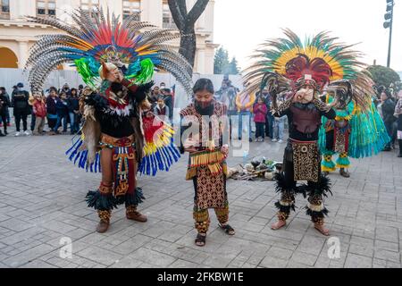 Tzotzil Tänzer, die für Touristen auftreten, San Cristobal de la Casas, Chiapas, Mexiko, Nordamerika Stockfoto