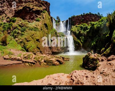 Ouzoud-Wasserfälle, Wasserfall in der Nähe des Dorfes Tanaghmeilt, Provinz Azilal, Region Beni Mellal-Khenifra, Marokko, Nordafrika, Afrika Stockfoto