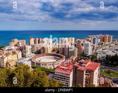 Stadtbild mit dem Malagueta Bullring Stadium, Malaga, Andalusien, Spanien, Europa Stockfoto