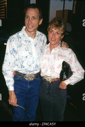 **Datei Foto* Johnny Crawford Ist Verstorben. Johnny Crawford und seine Frau im August 1992. Quelle: Ralph Dominguez/MediaPunch Quelle: MediaPunch Inc/Alamy Live News Stockfoto