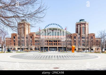 Navy Pier ist eines der beliebtesten Touristenattraktionen in Chicago, wurde aber aufgrund der Pandemie geschlossen. Stockfoto