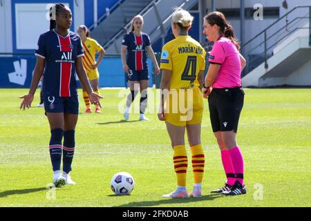 Paris, Frankreich. April 2021. Spielaction während des Halbfinales der UEFA Womens Champions League zwischen dem FC Paris Saint-Germain und dem FC Barcelona im Stade Municipal Georges Lefevre in Paris, Frankreich. Kredit: SPP Sport Pressefoto. /Alamy Live News Stockfoto