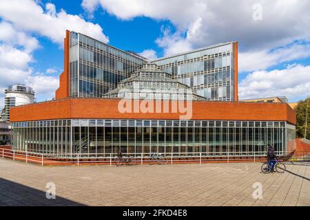 Historische Fakultät Cambridge, Sidgwick Site, West Rd, Cambridge University, Großbritannien. Erbaut 1964-68, Architekt James Stirling. Klasse II* aufgeführt. Modern. Stockfoto