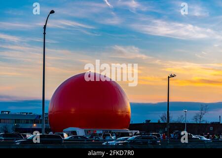 Blick auf das Gibeau Orange Julep Restaurant bei Sonnenuntergang Stockfoto