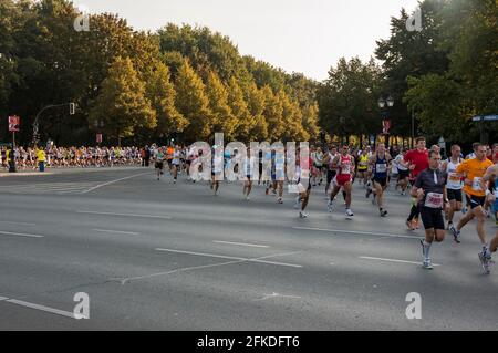 Läufer beim 36. Berlin-MARATHON, Deutschland. Stockfoto